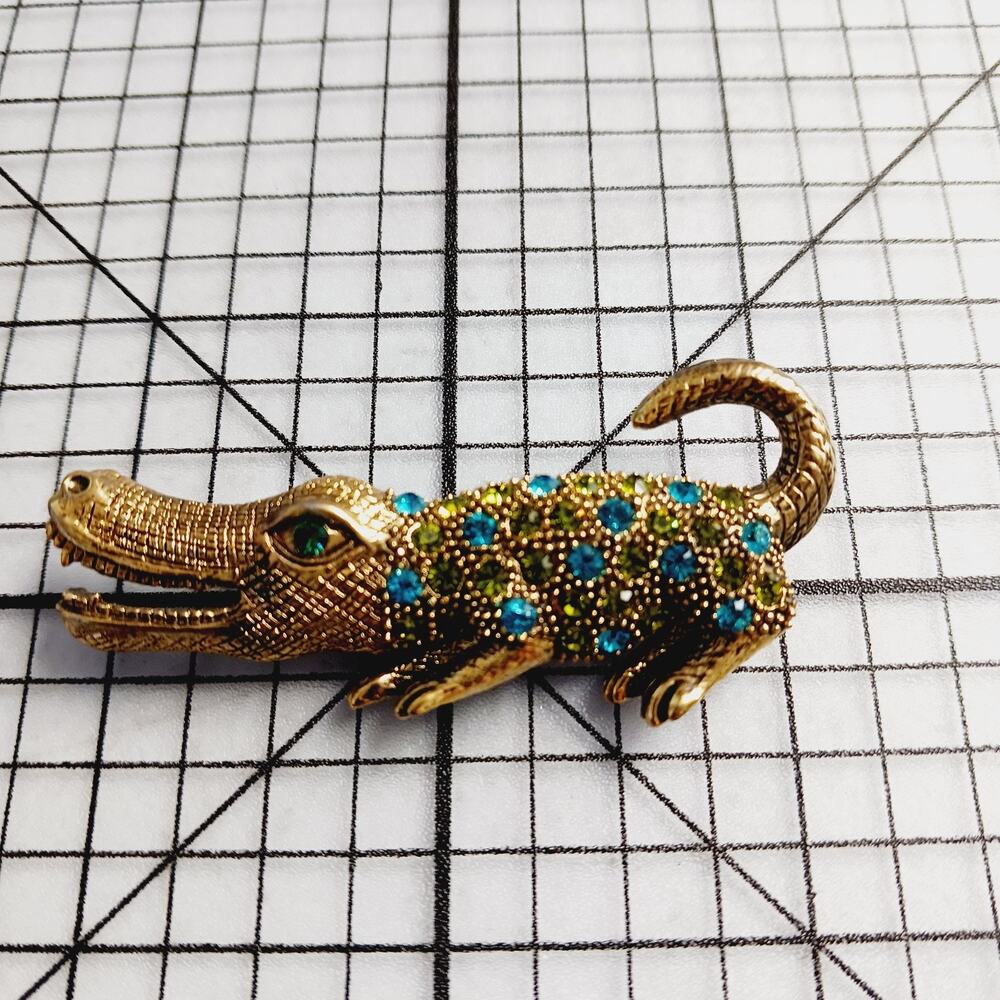 Brooch Pin VTG Alligator Crocodile Blue Green Rhinestone Gold Tone 80s to 2000